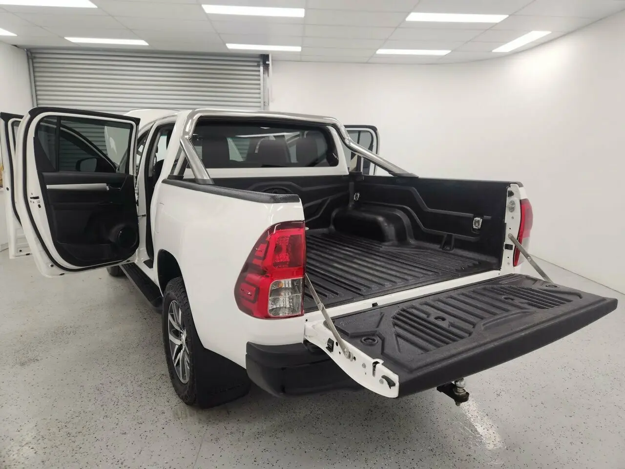 2019 Toyota Hilux Image 13