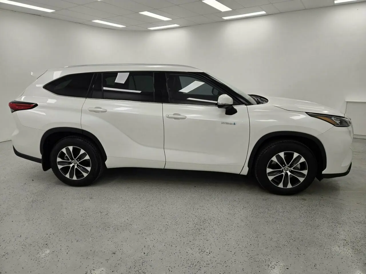 2021 Toyota Kluger Image 2