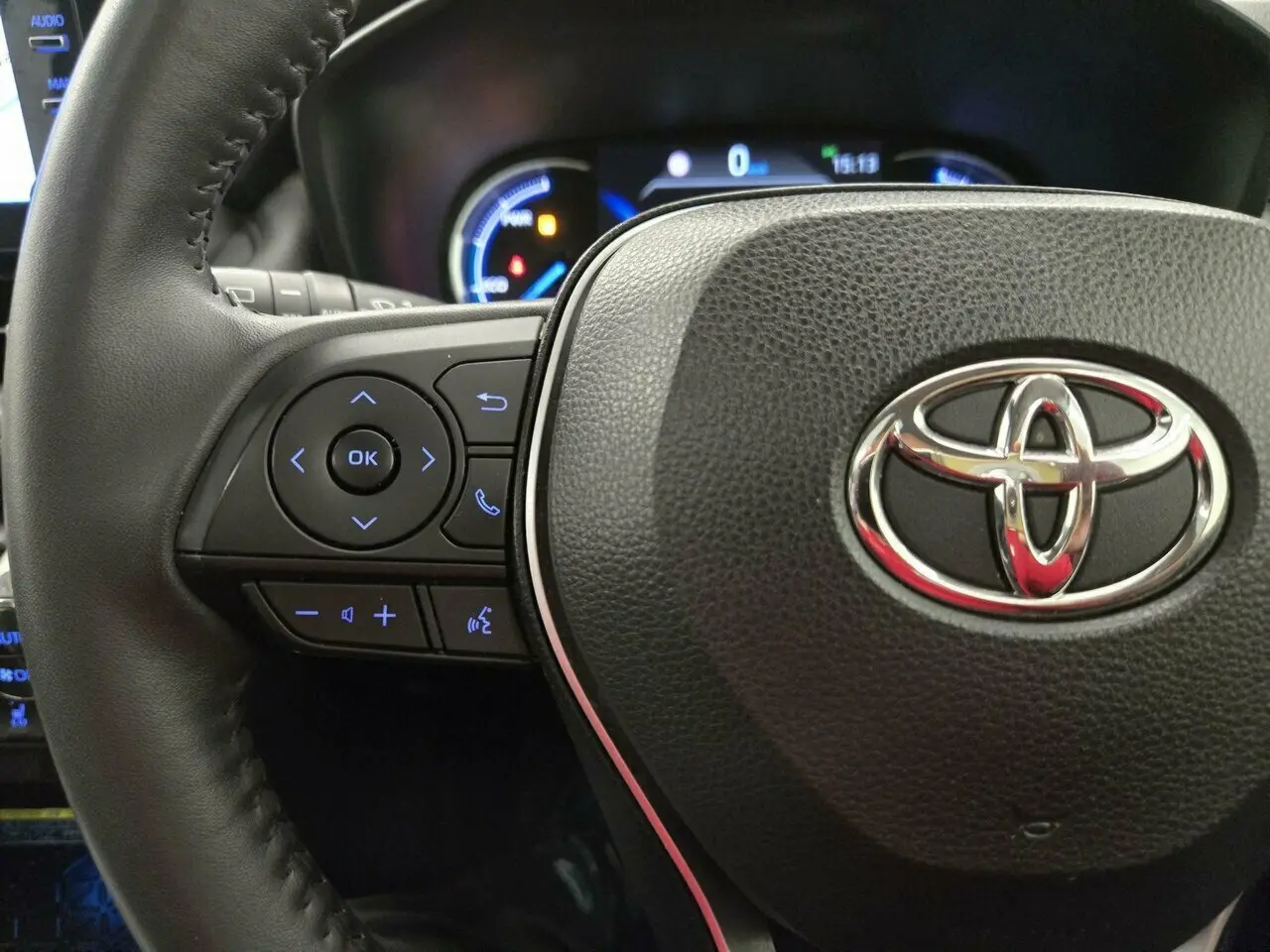 2021 Toyota RAV4 Image 25