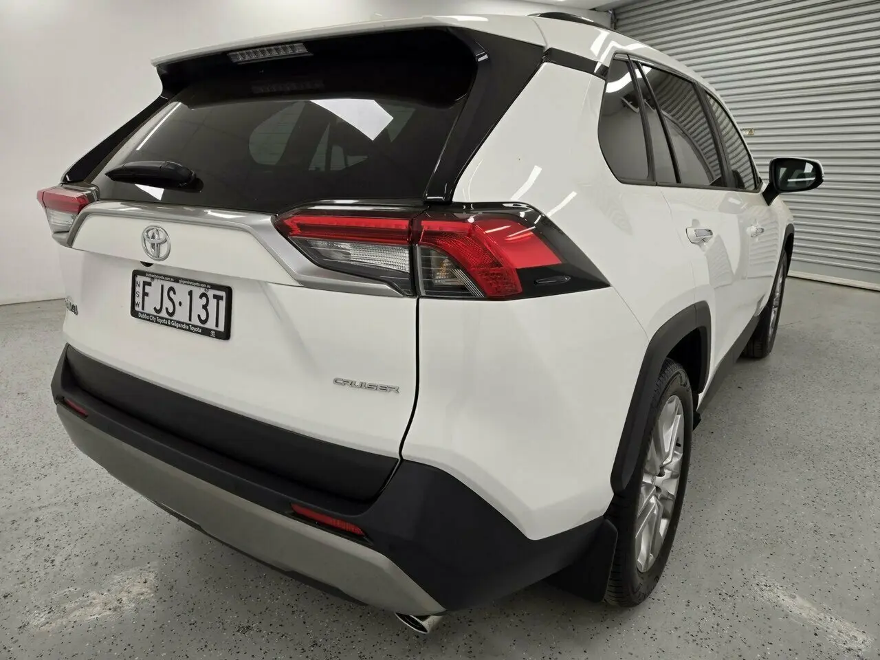 2022 Toyota RAV4 Image 3