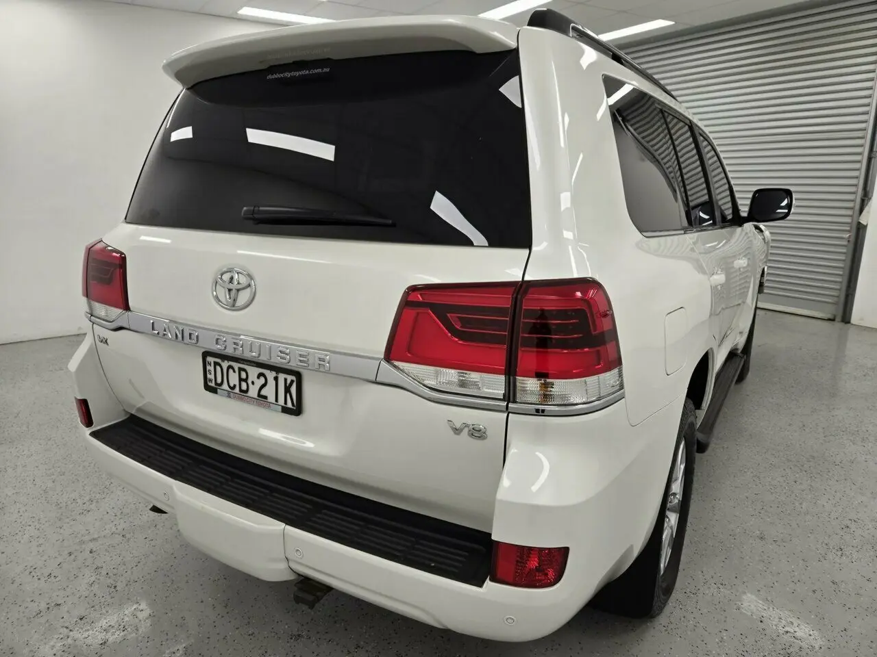 2015 Toyota Landcruiser Image 3