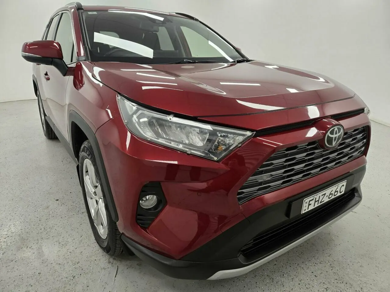 2019 Toyota RAV4 Image 1