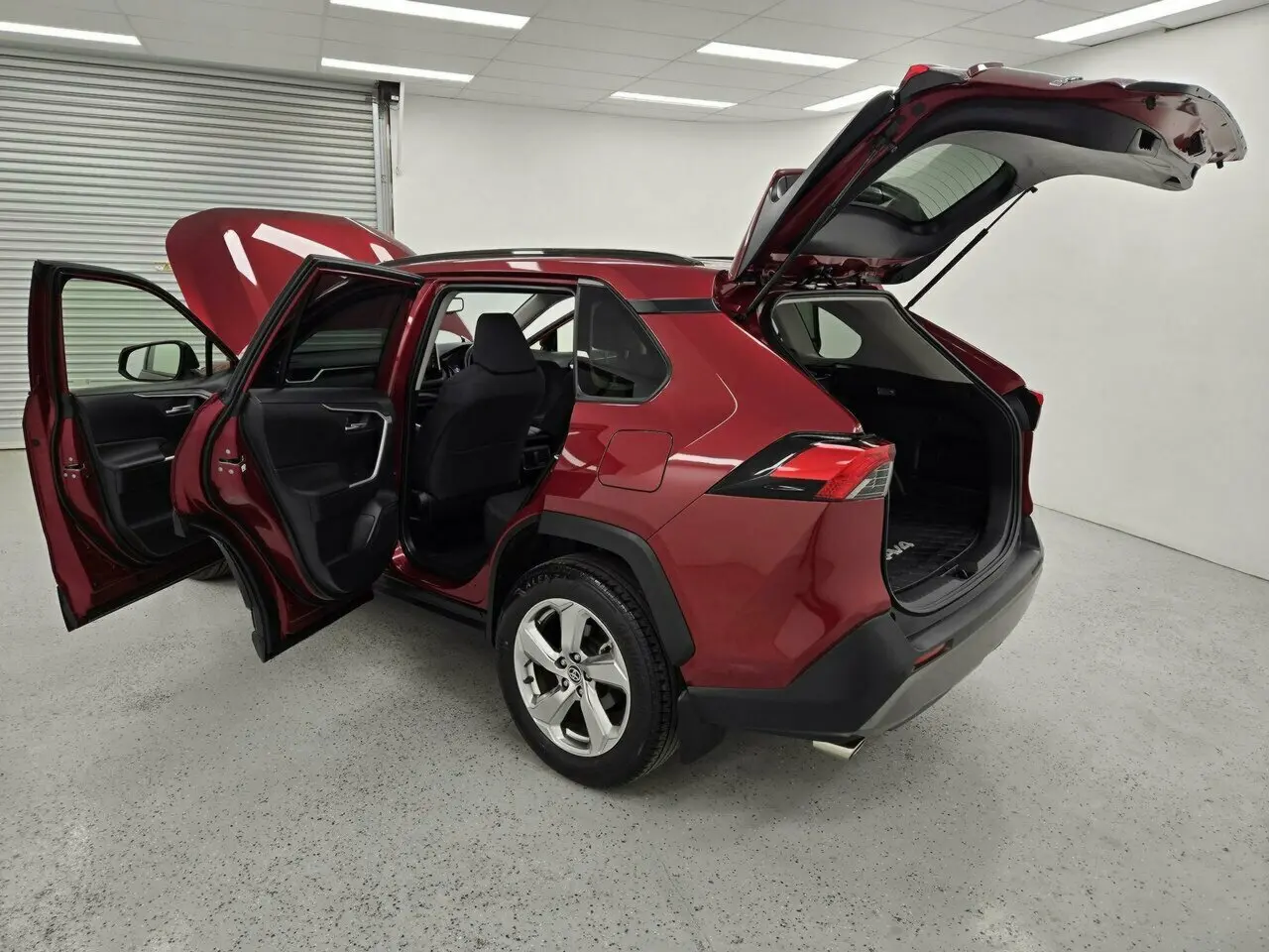 2019 Toyota RAV4 Image 13