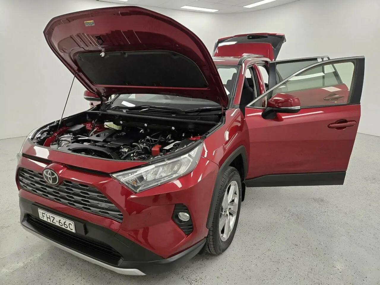 2019 Toyota RAV4 Image 15