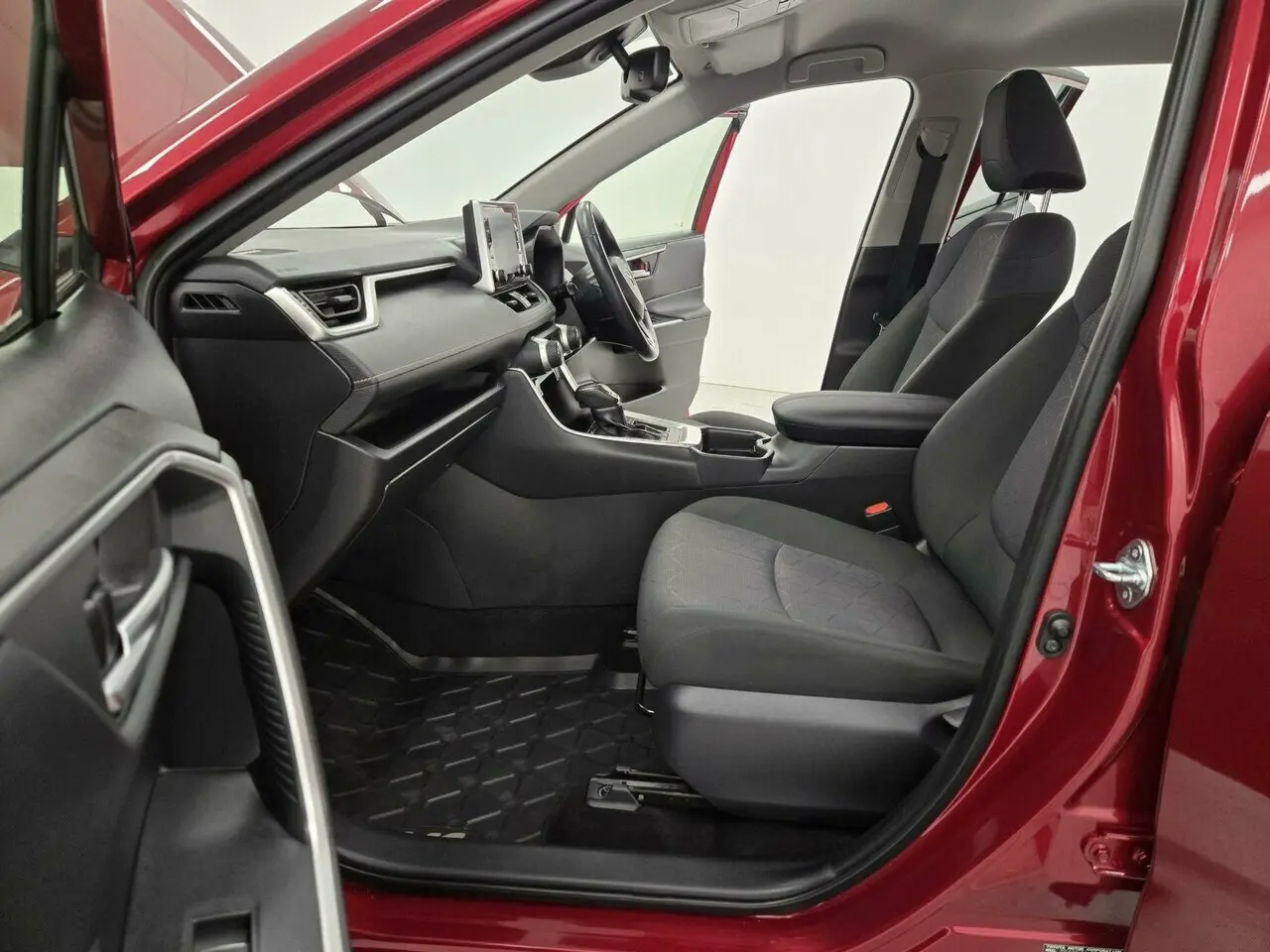 2019 Toyota RAV4 Image 19