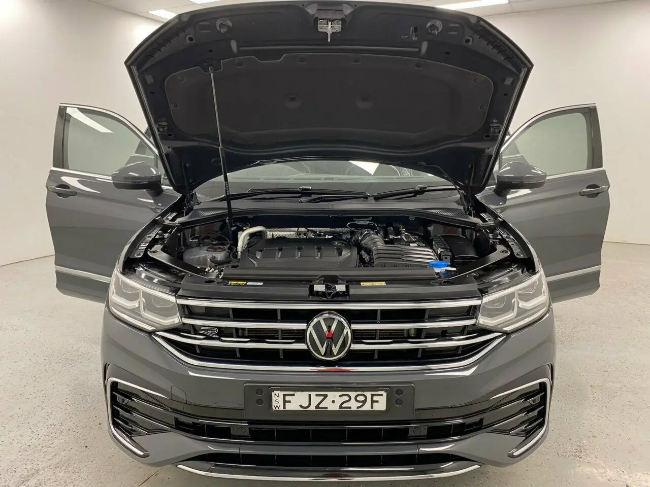 2023 Volkswagen Tiguan Image 16