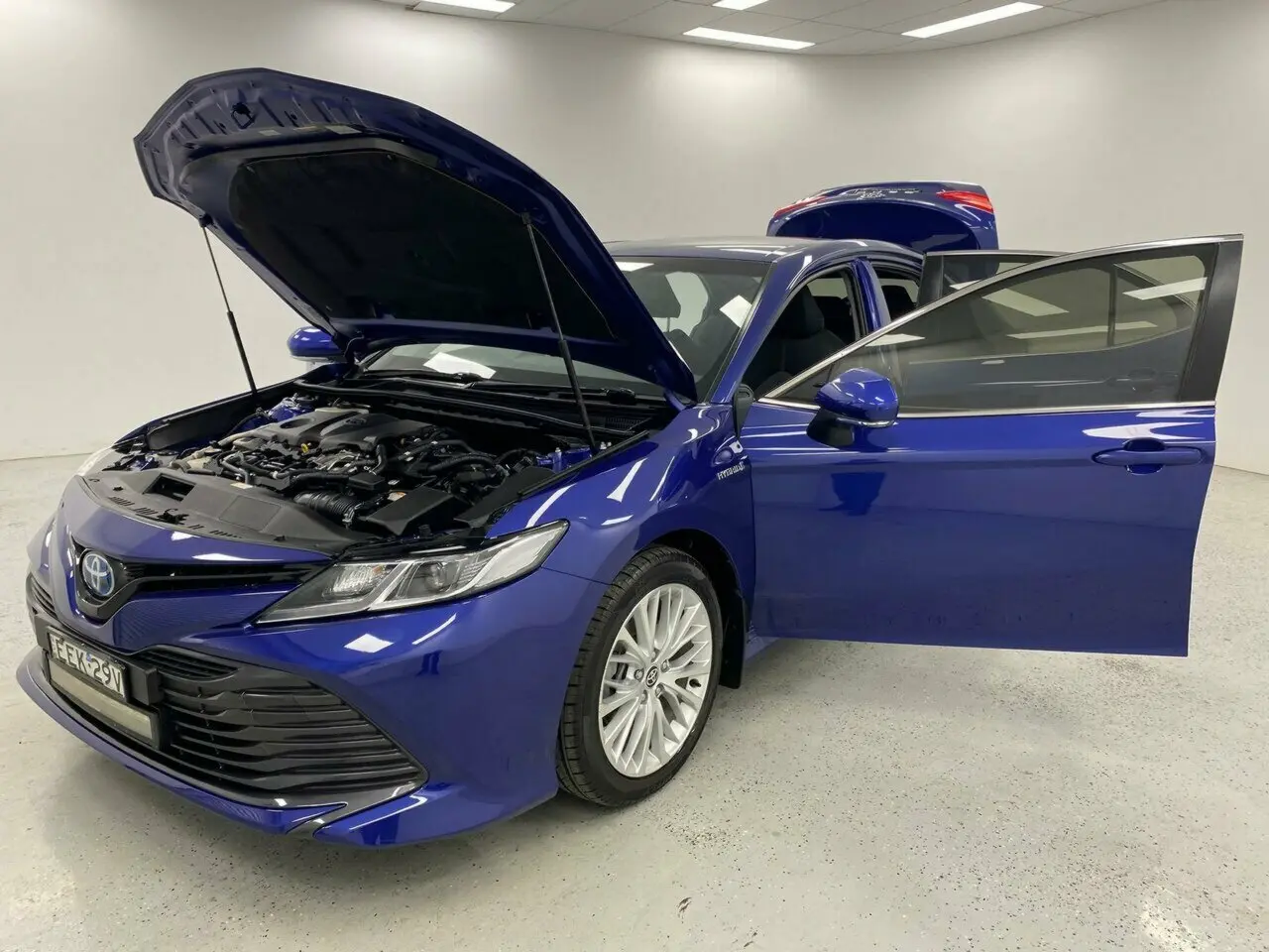 2019 Toyota Camry Image 15