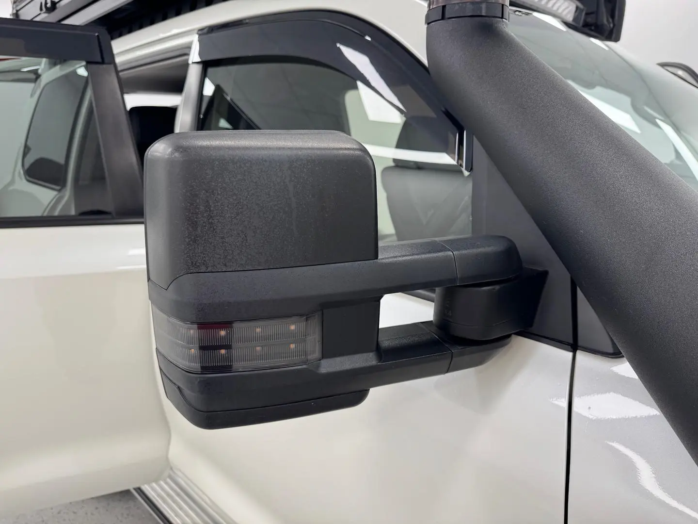 2017 Toyota Landcruiser Gallery Image 20