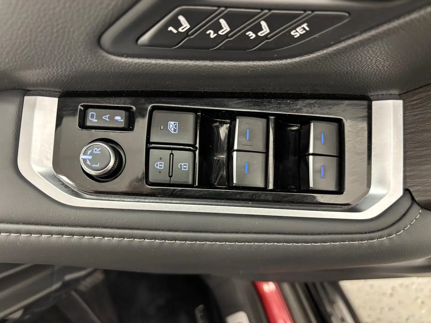 2024 Toyota Landcruiser Gallery Image 25