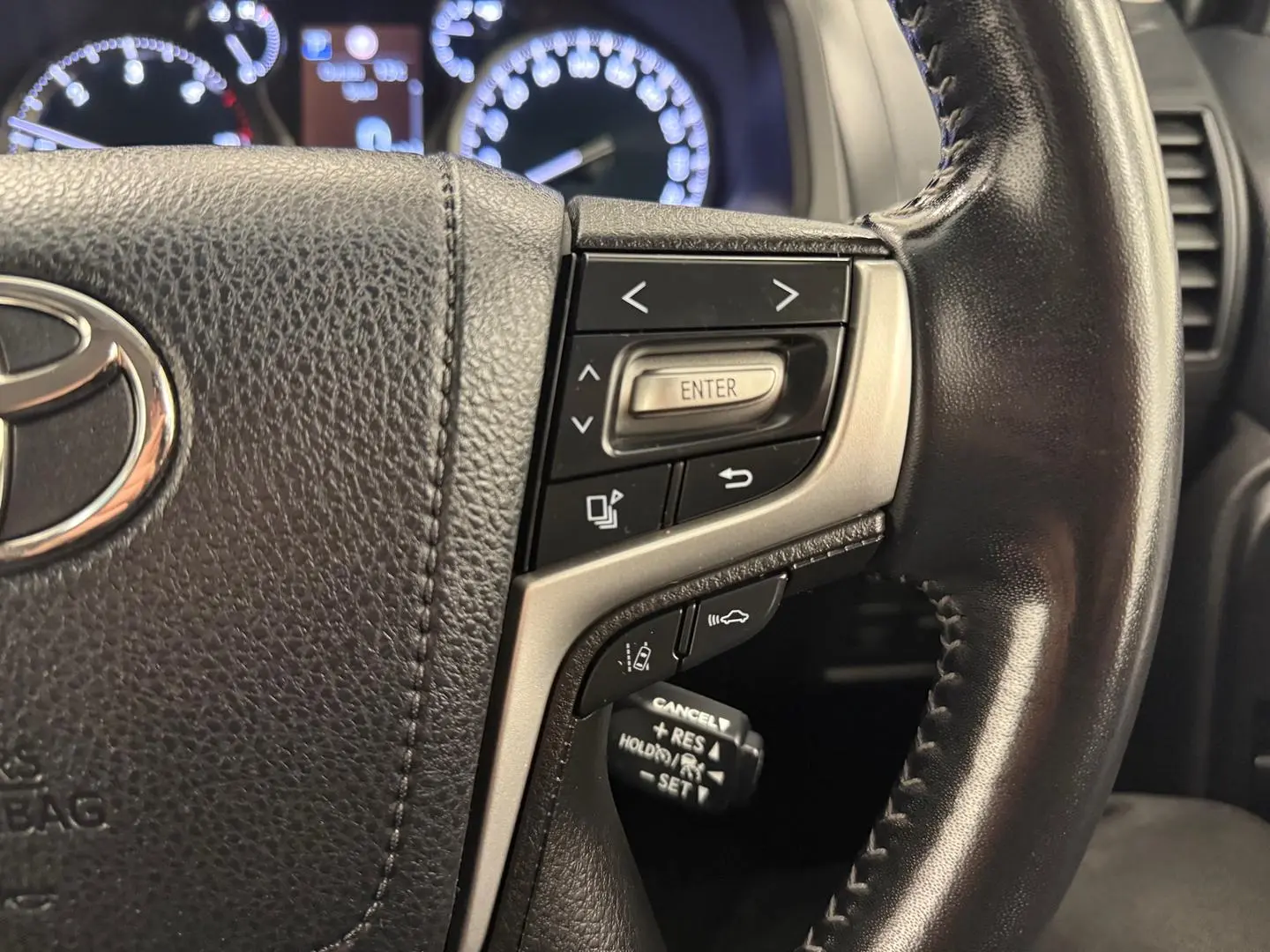2021 Toyota Landcruiser Prado Gallery Image 29