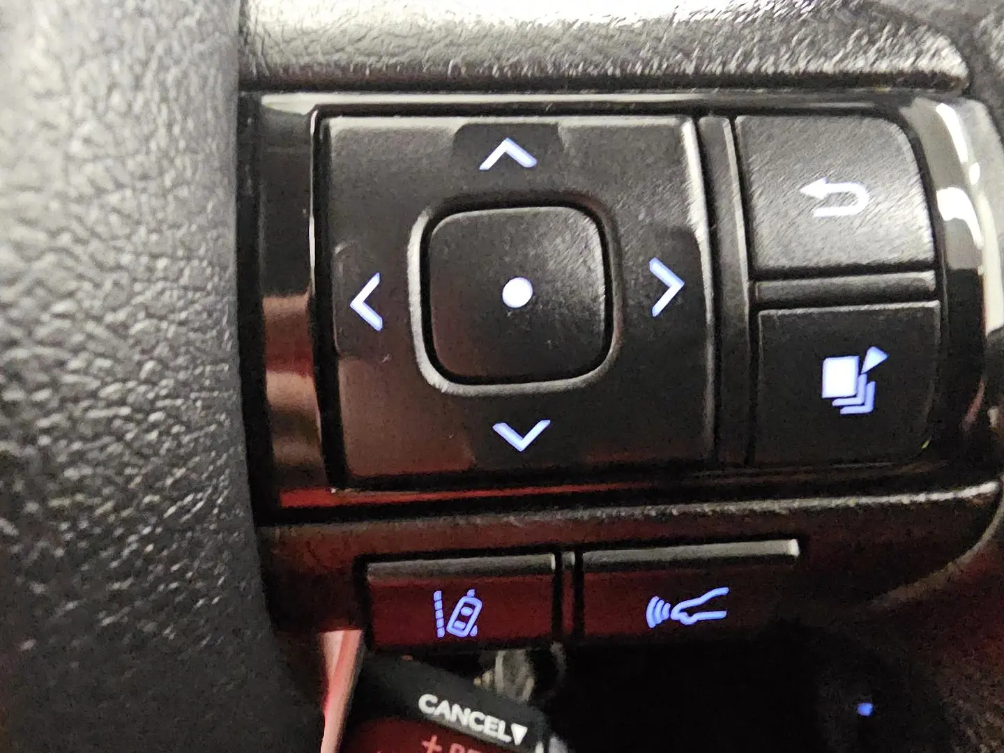 2022 Toyota Hilux Gallery Image 36