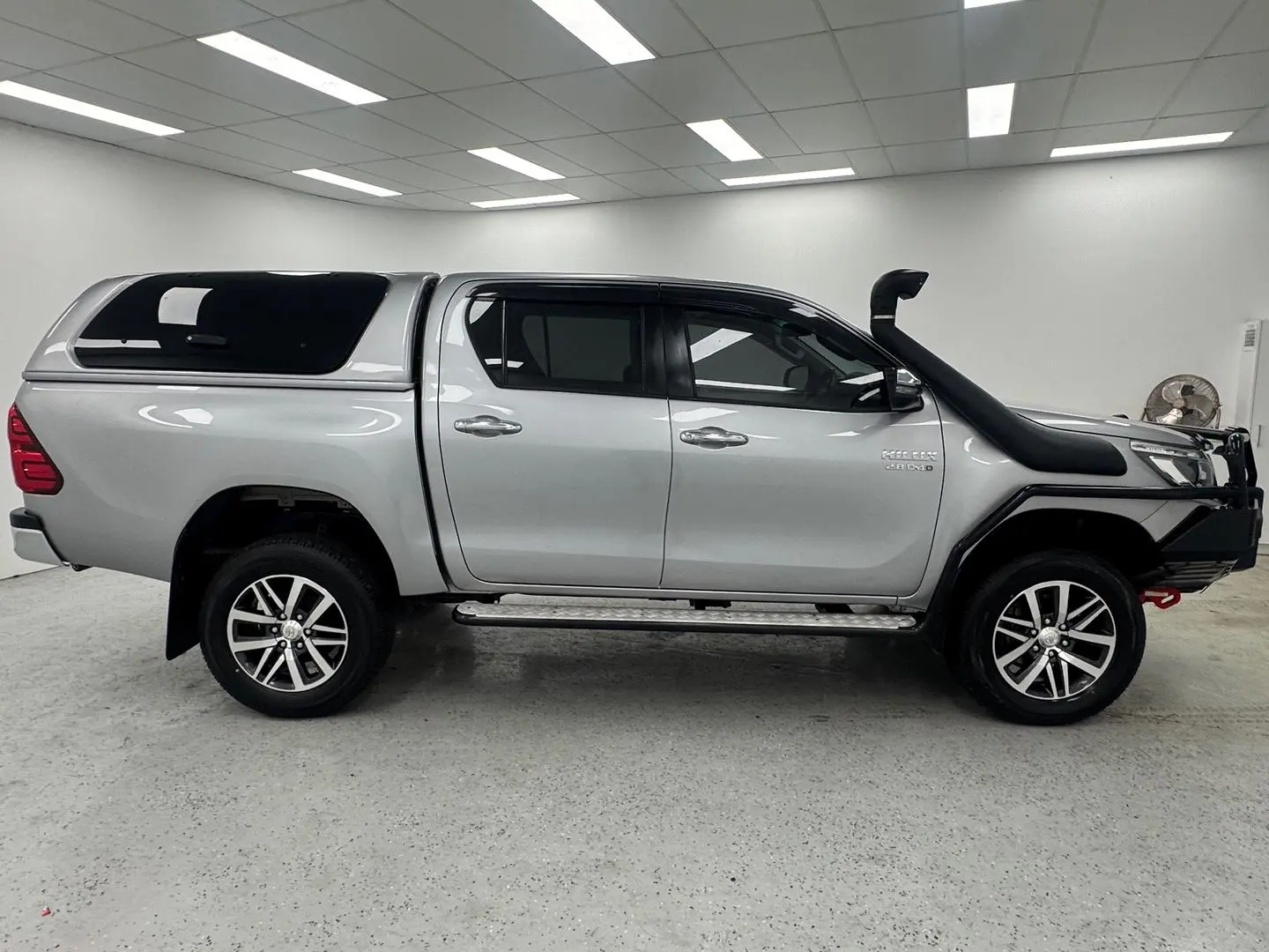 2018 Toyota Hilux Gallery Image 2