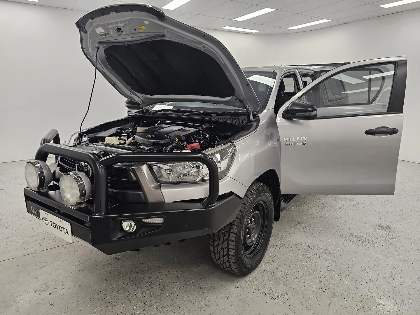 2022 Toyota Hilux Gallery Image 8