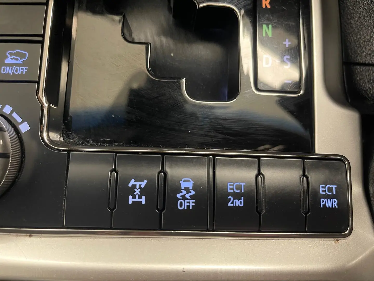 2019 Toyota Landcruiser Gallery Image 35