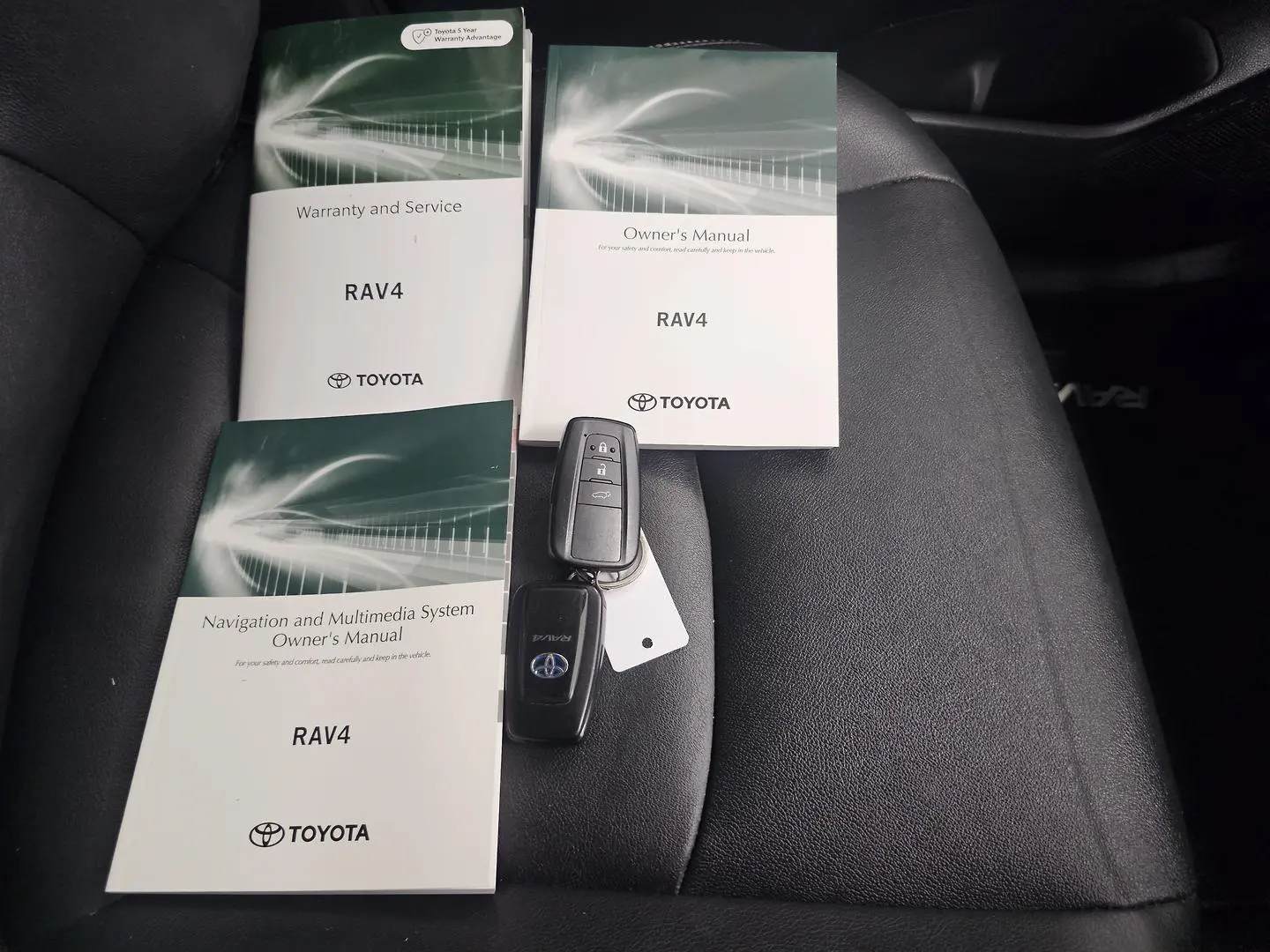 2021 Toyota RAV4 Gallery Image 43