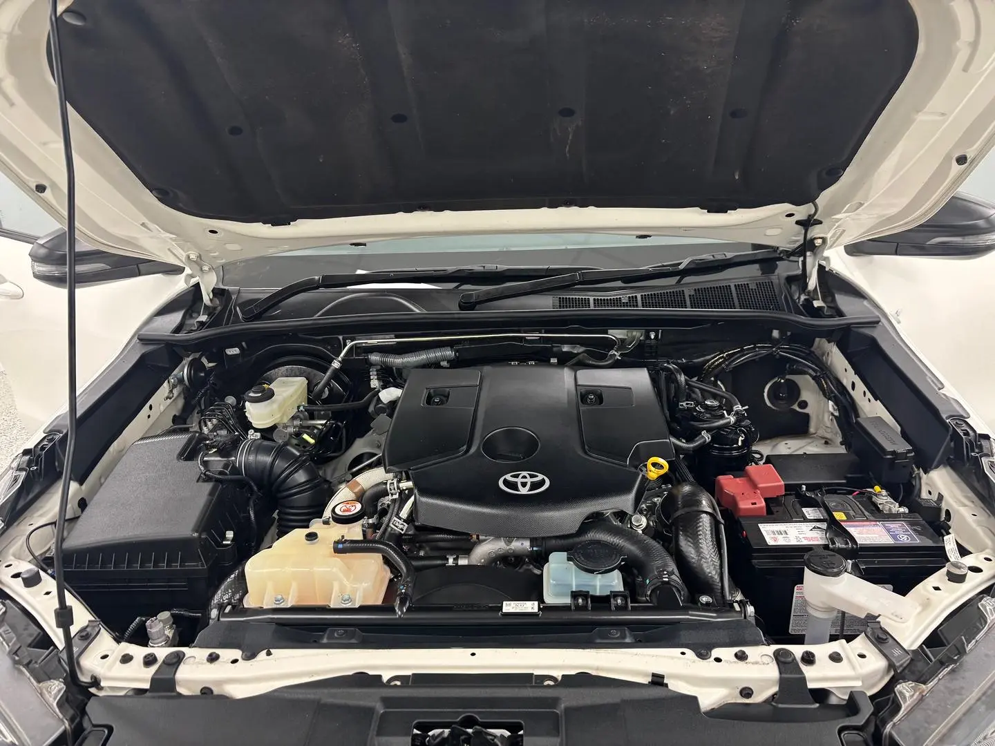 2023 Toyota Hilux Gallery Image 15