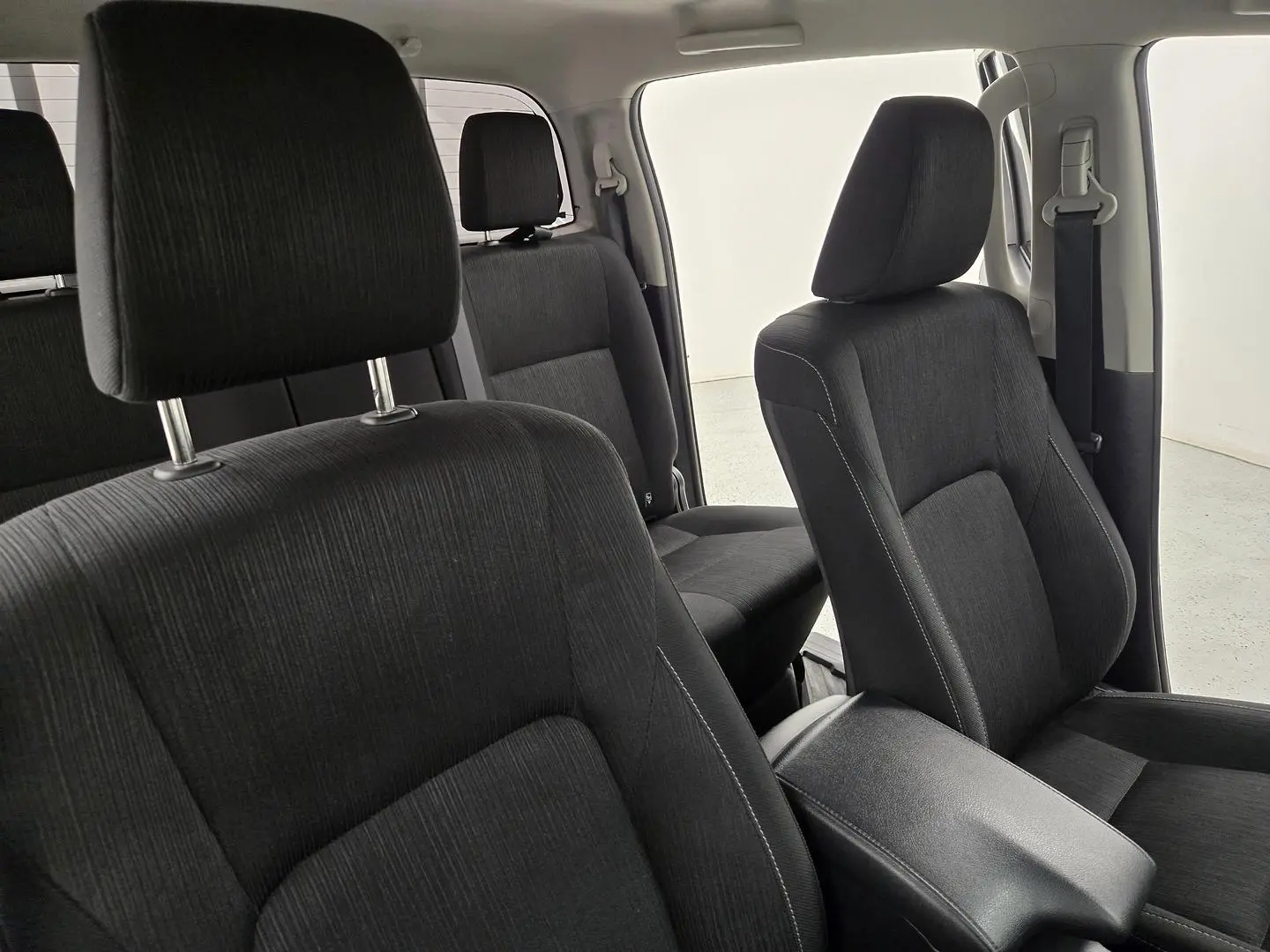 2019 Toyota Hilux Gallery Image 23
