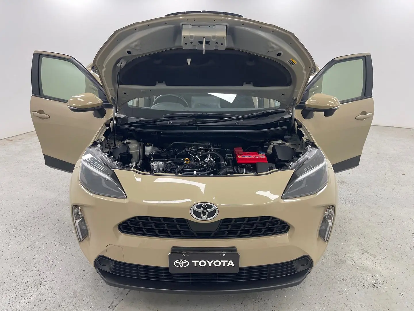 2022 Toyota Yaris Cross Gallery Image 14