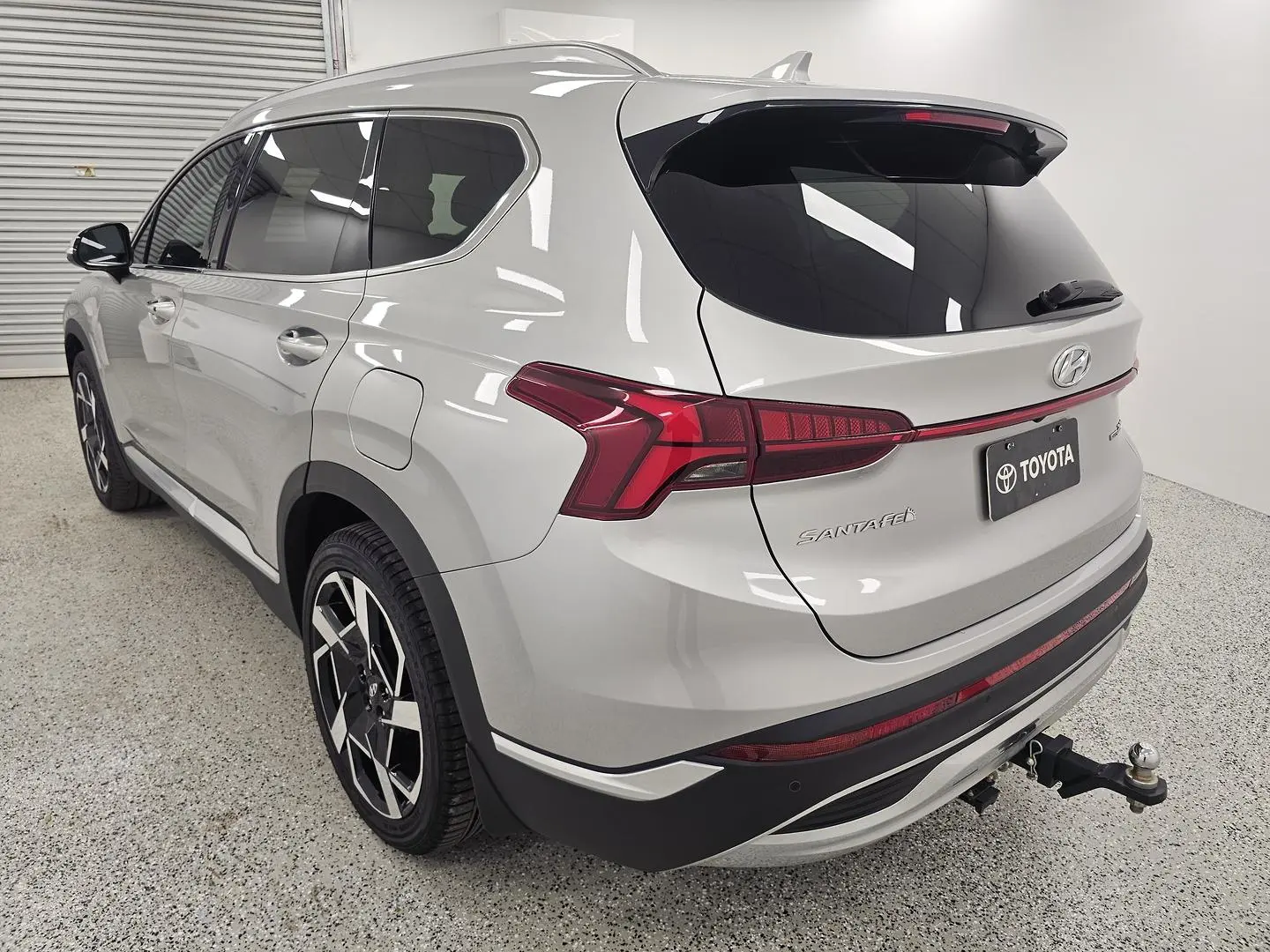 2022 Hyundai Santa Fe Gallery Image 5