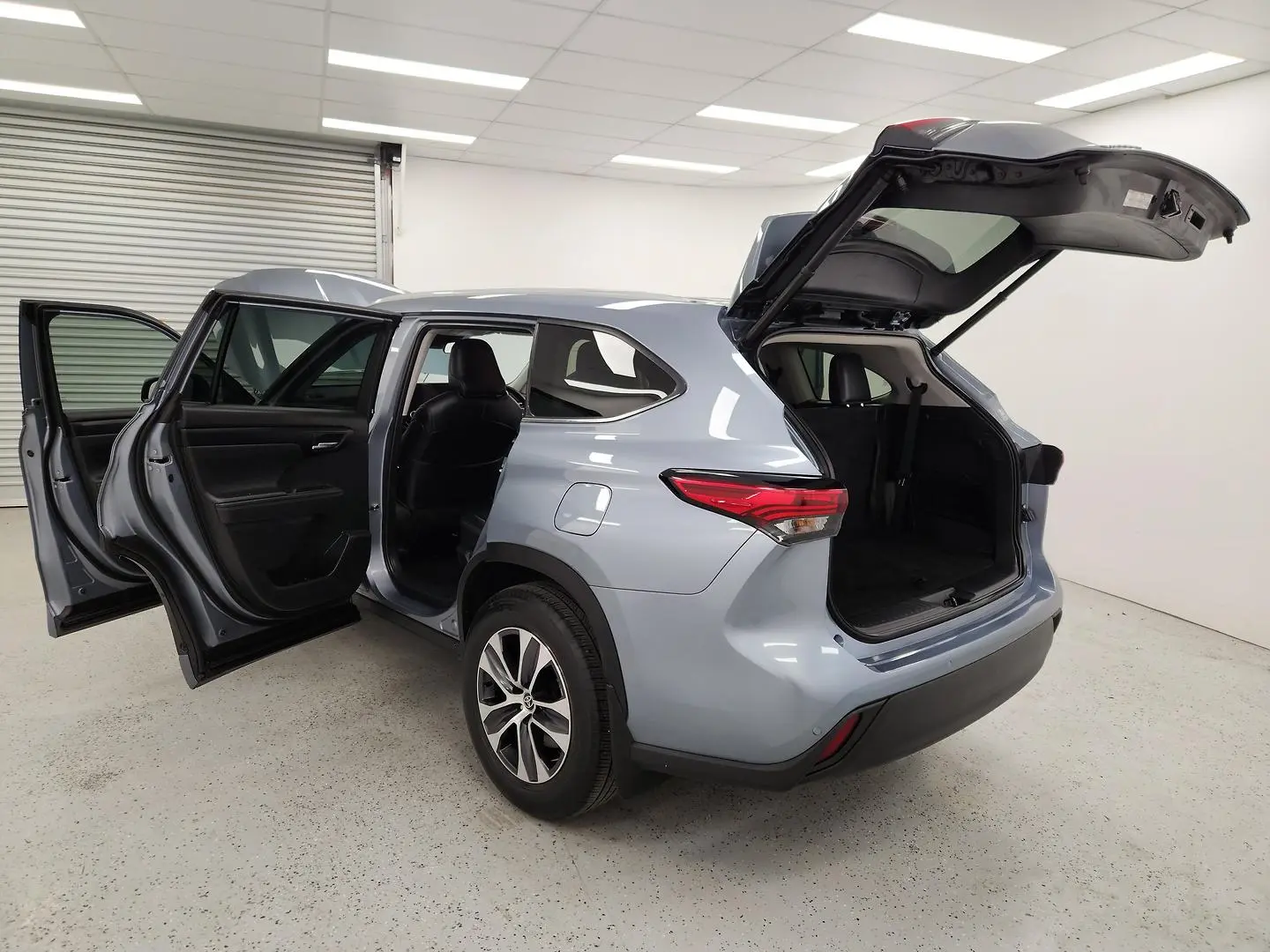 2023 Toyota Kluger Gallery Image 12