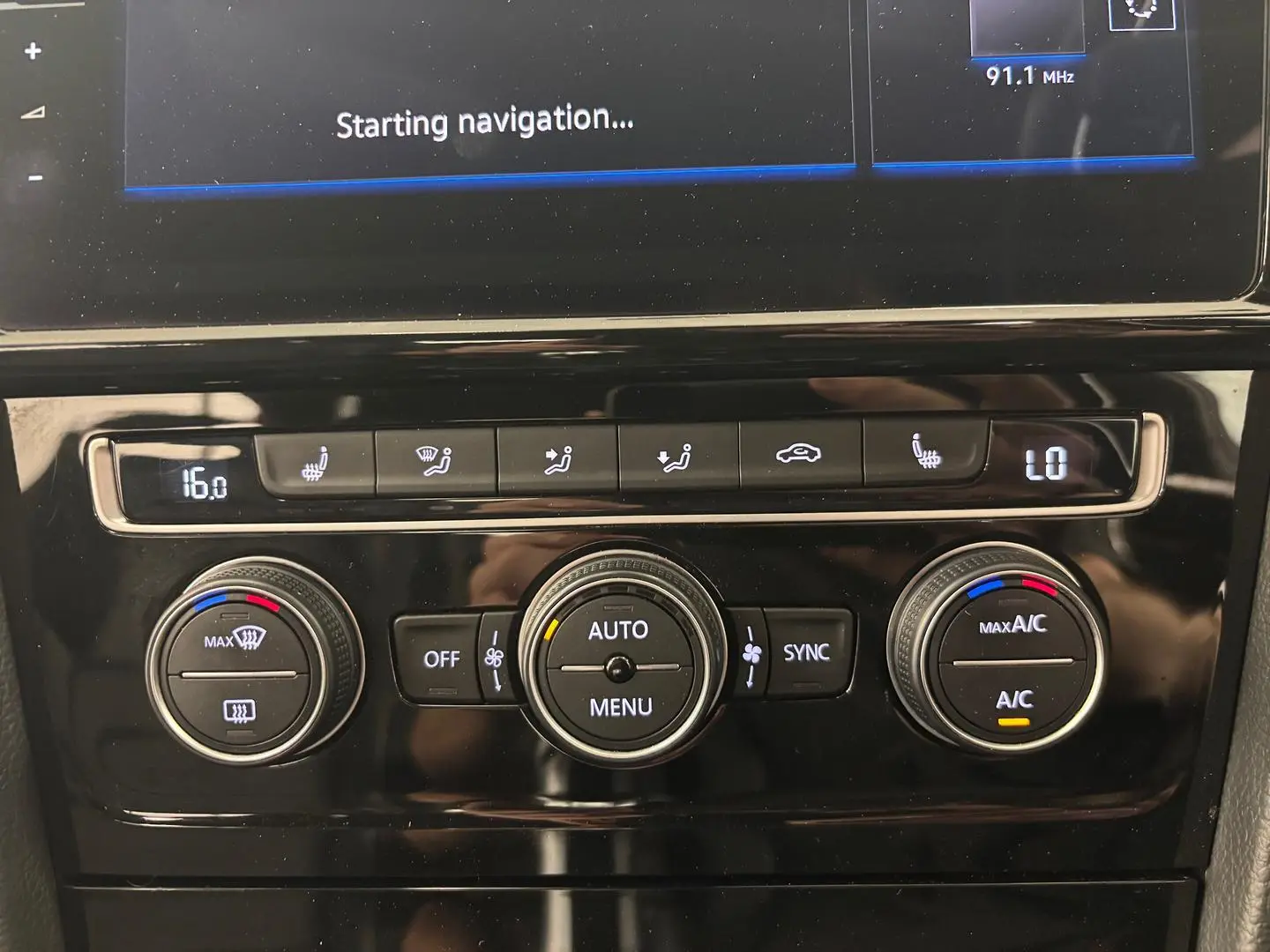 2020 Volkswagen Golf Gallery Image 30