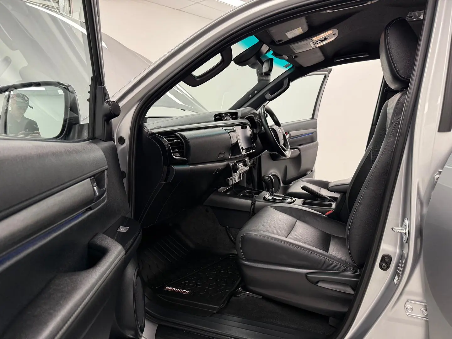 2022 Toyota Hilux Gallery Image 11