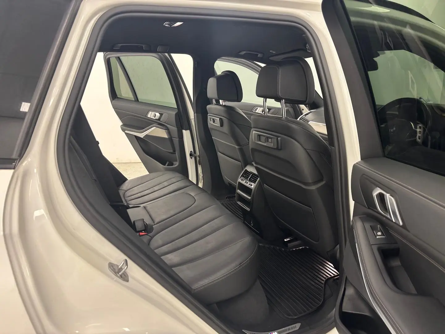 2021 BMW X5 Gallery Image 19