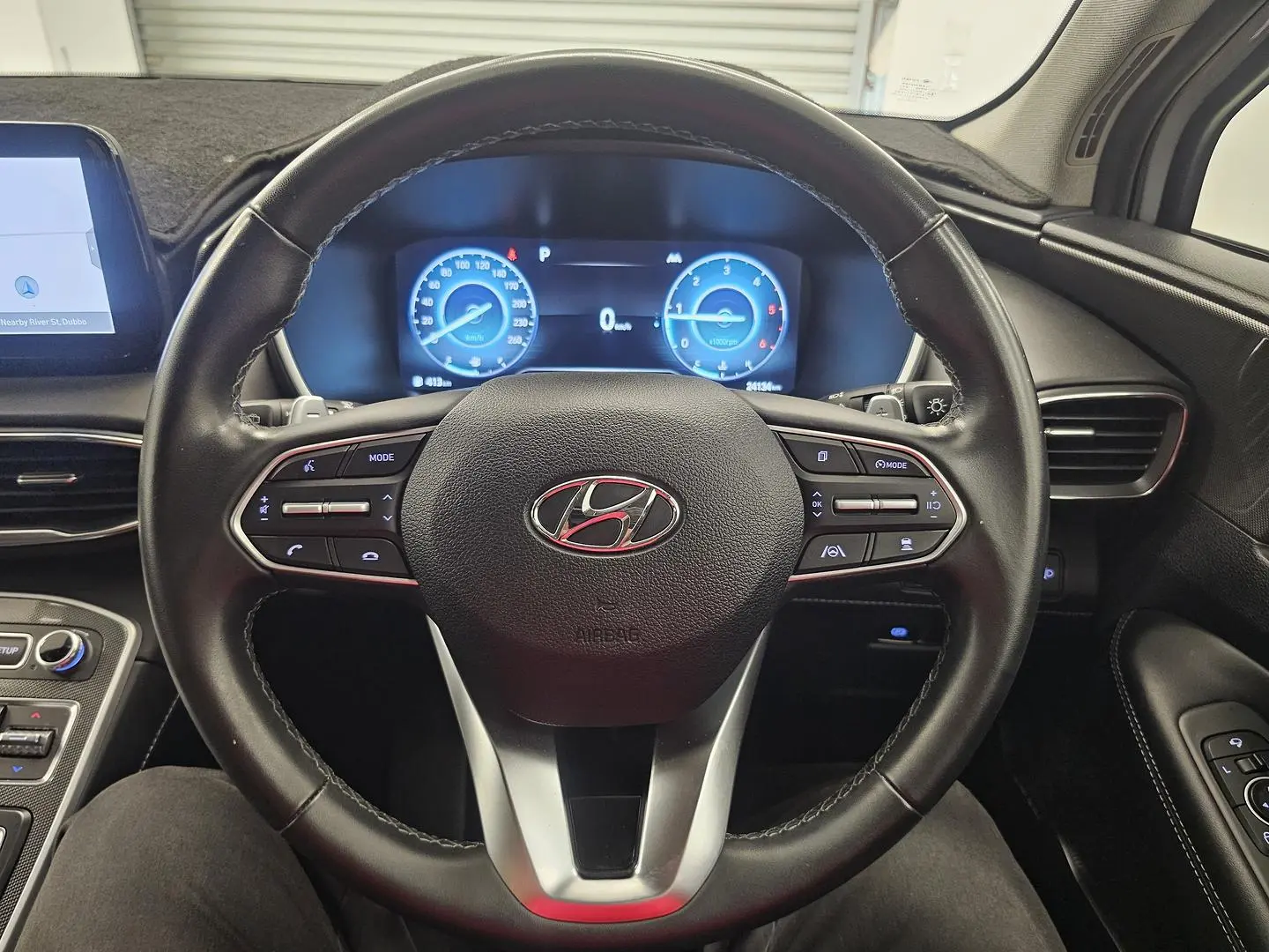 2022 Hyundai Santa Fe Gallery Image 29