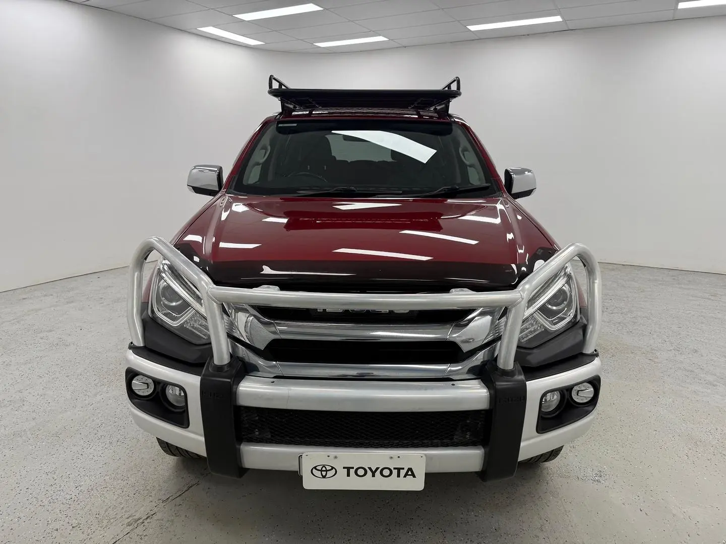 2020 Isuzu MU-X Gallery Image 30