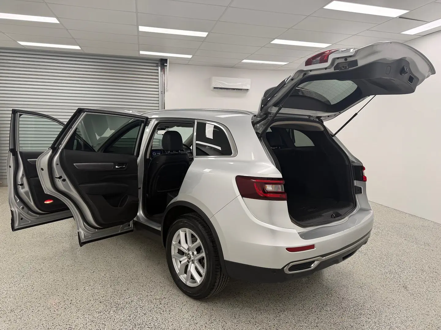 2018 Renault Koleos Gallery Image 13