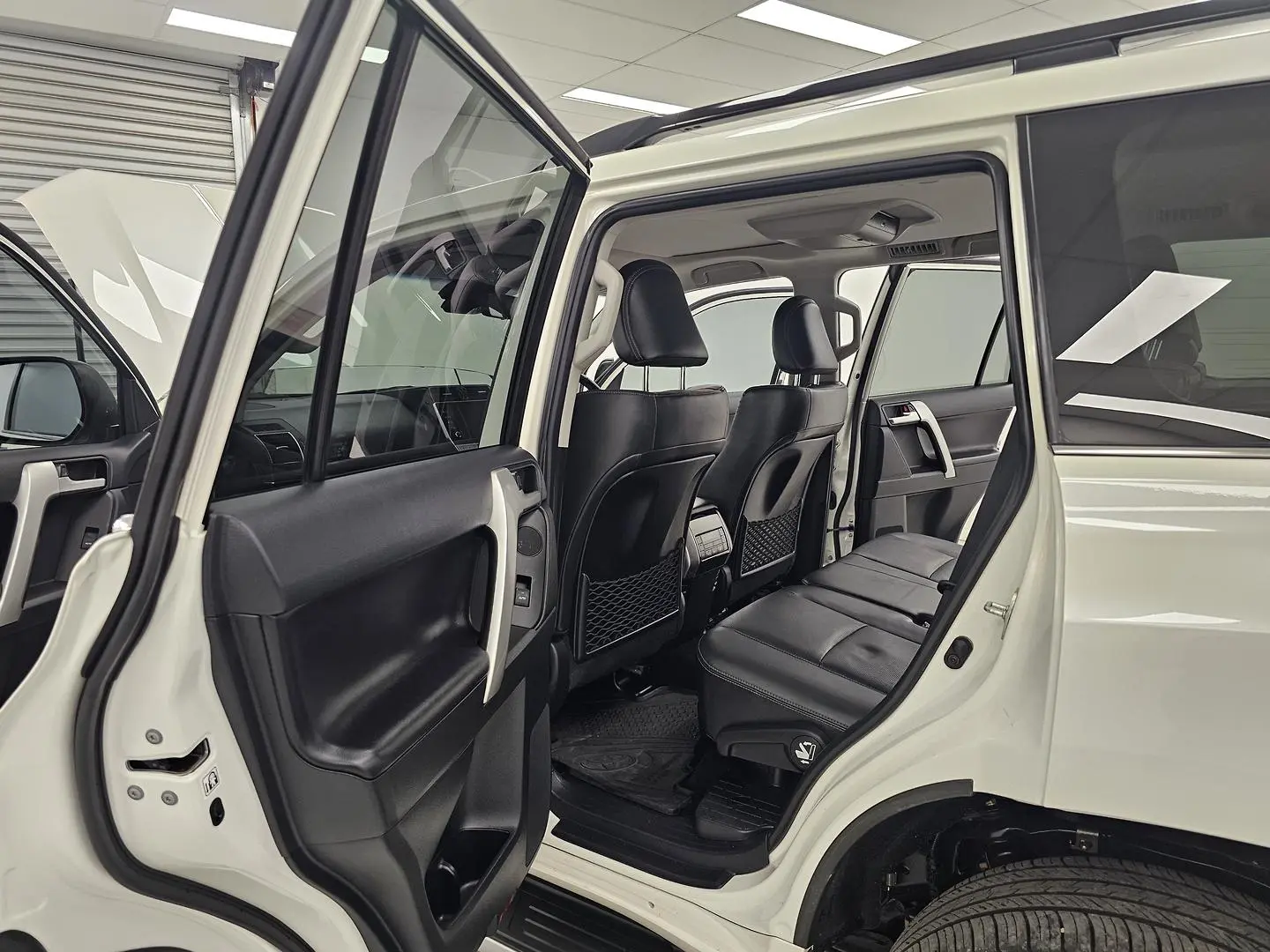 2023 Toyota Landcruiser Prado Gallery Image 14