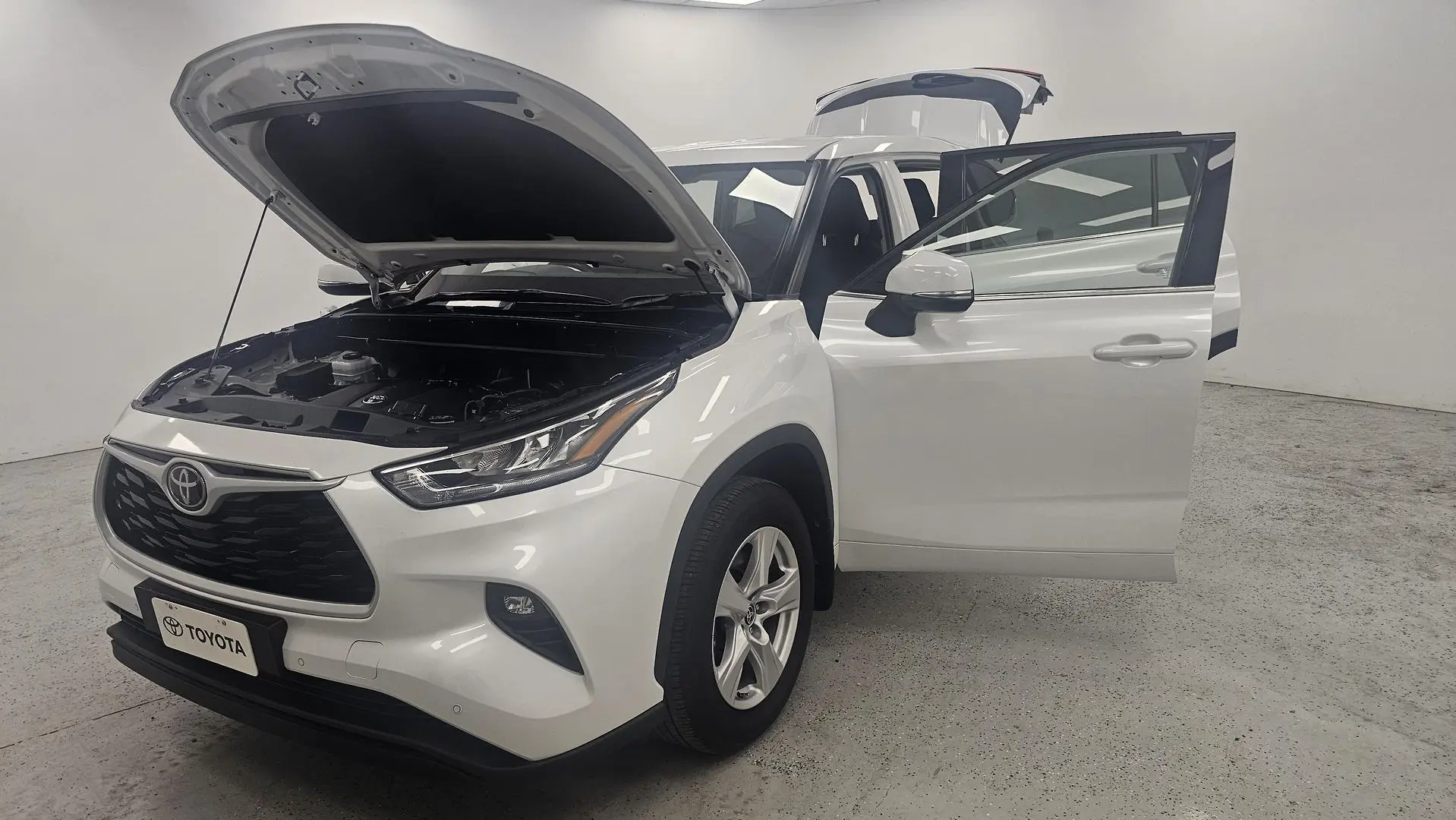 2022 Toyota Kluger Gallery Image 8