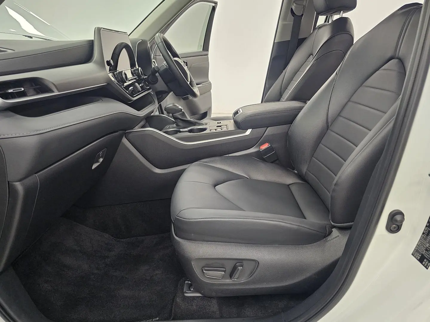 2025 Toyota Kluger Gallery Image 12