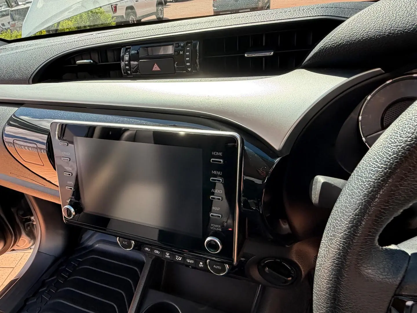 2021 Toyota Hilux Gallery Image 18