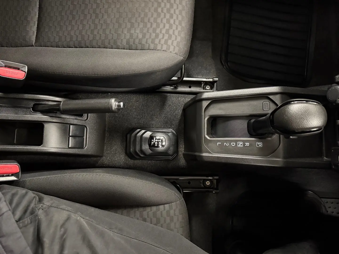 2023 Suzuki Jimny Gallery Image 27