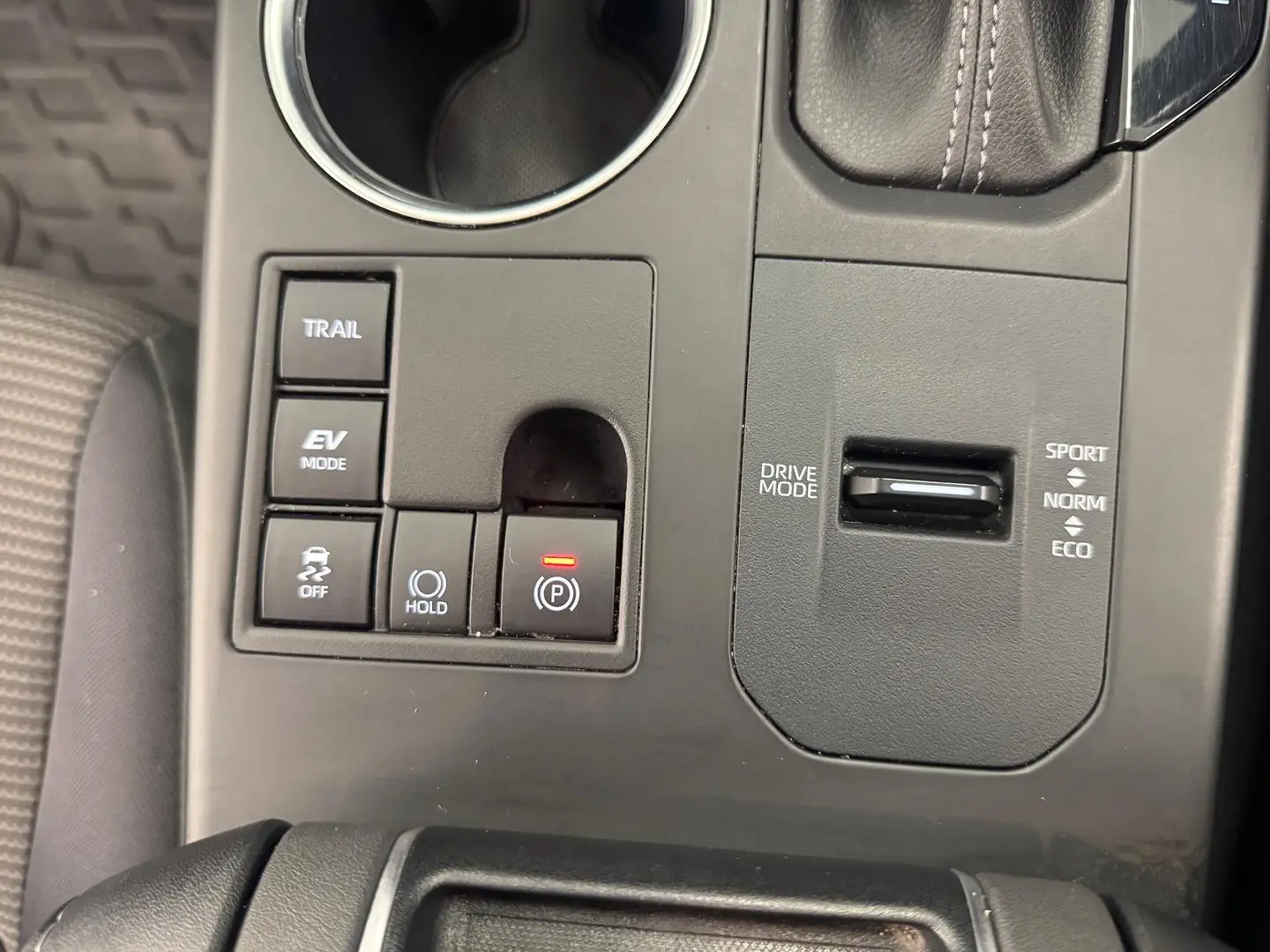 2023 Toyota Kluger Gallery Image 24