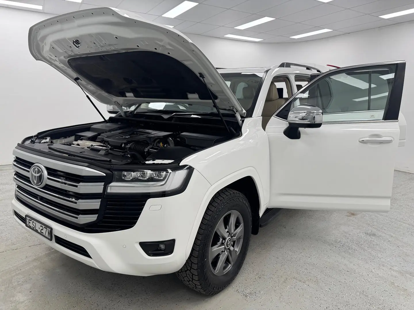 2022 Toyota Landcruiser Gallery Image 12