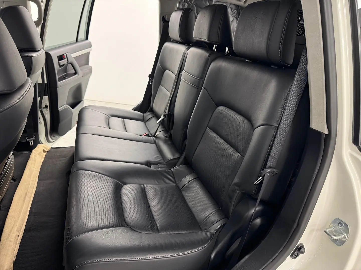 2017 Toyota Landcruiser Gallery Image 38