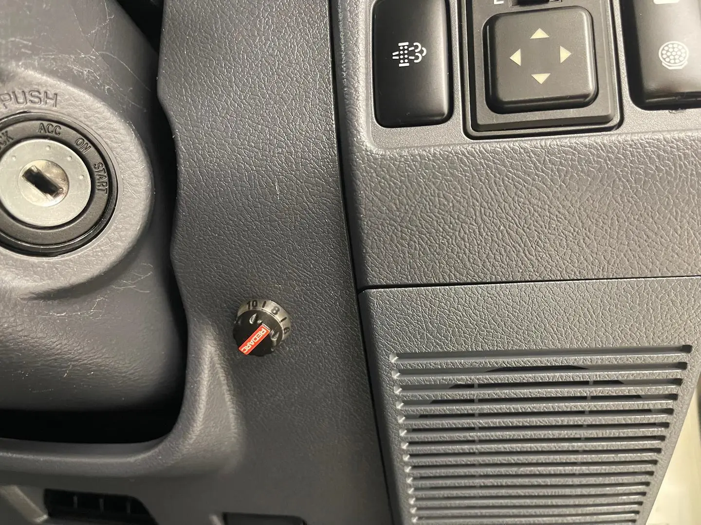 2020 Toyota Landcruiser Gallery Image 25