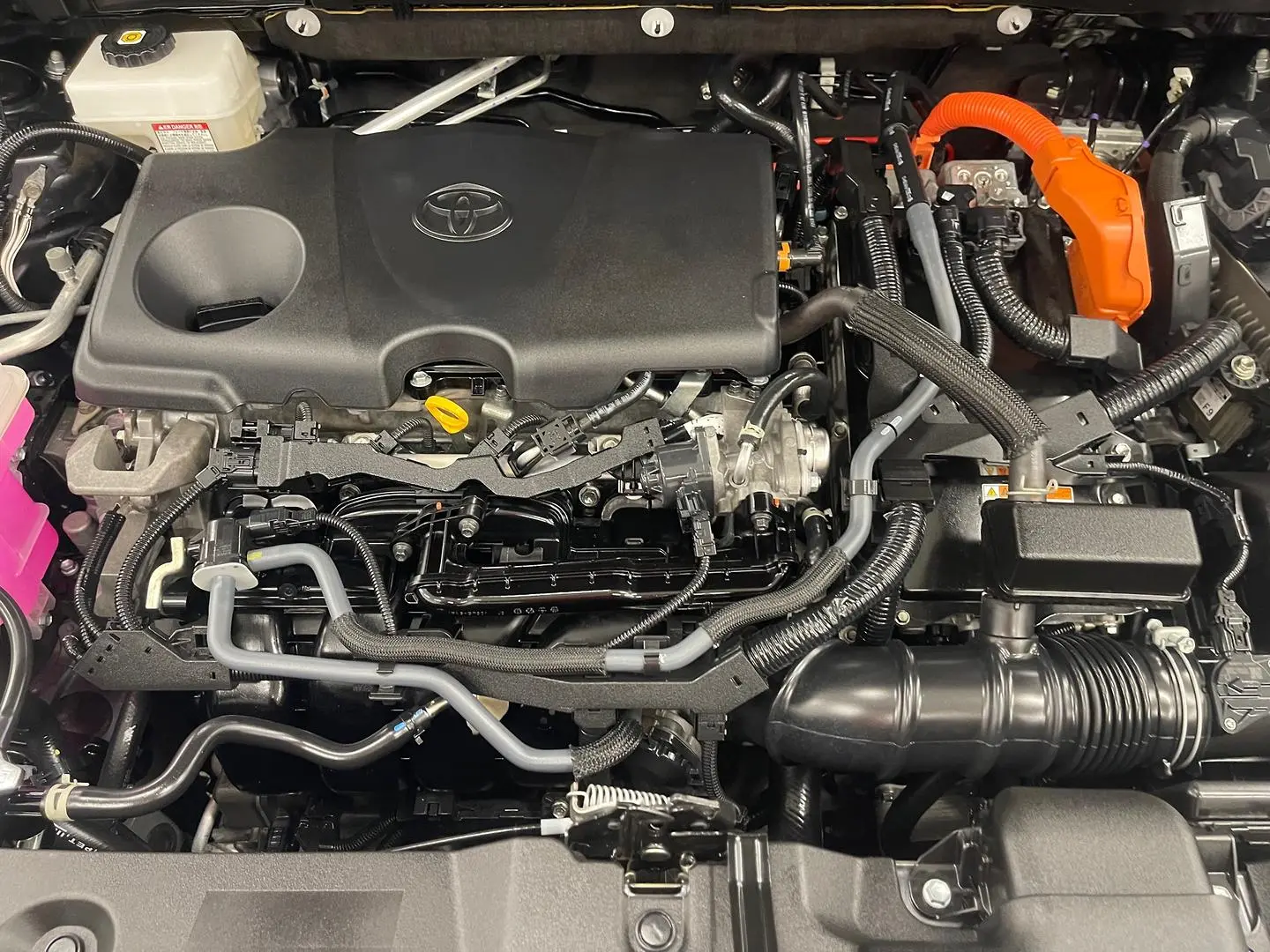 2022 Toyota RAV4 Gallery Image 15