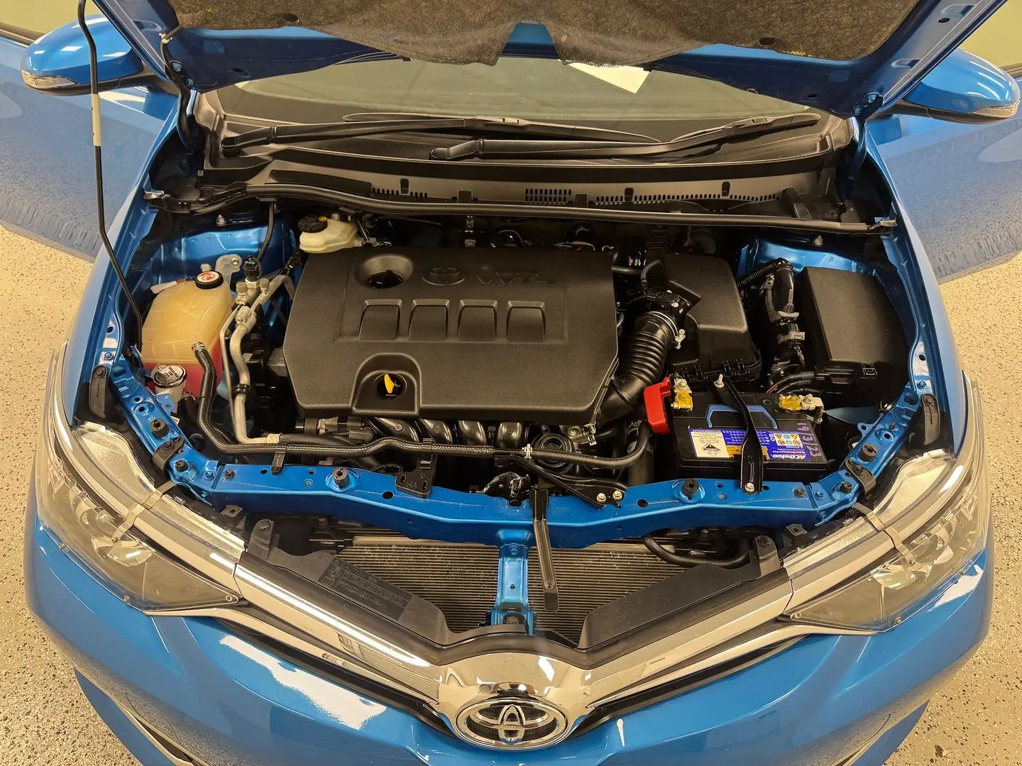 2017 Toyota Corolla Gallery Image 14