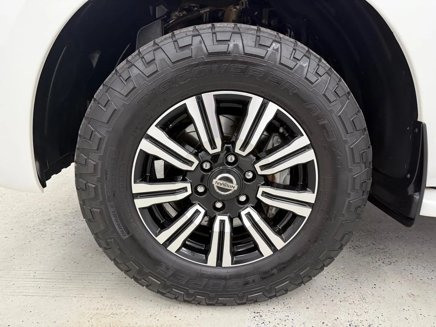 2020 Nissan Patrol Gallery Image 9