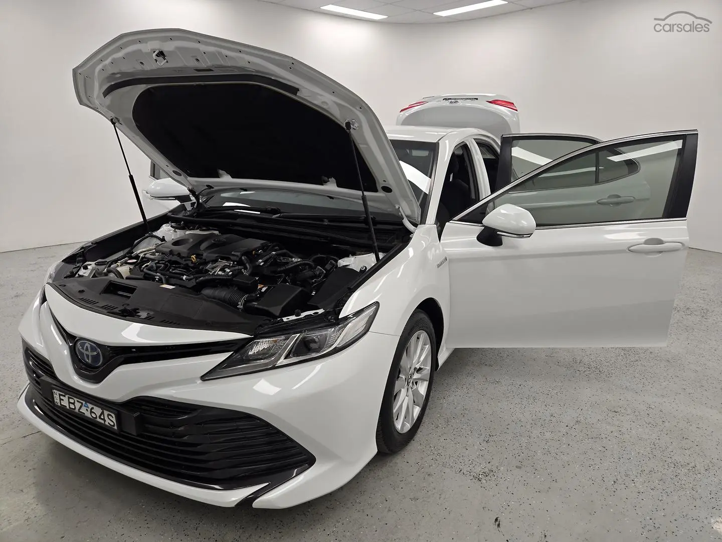 2019 Toyota Camry Image 15