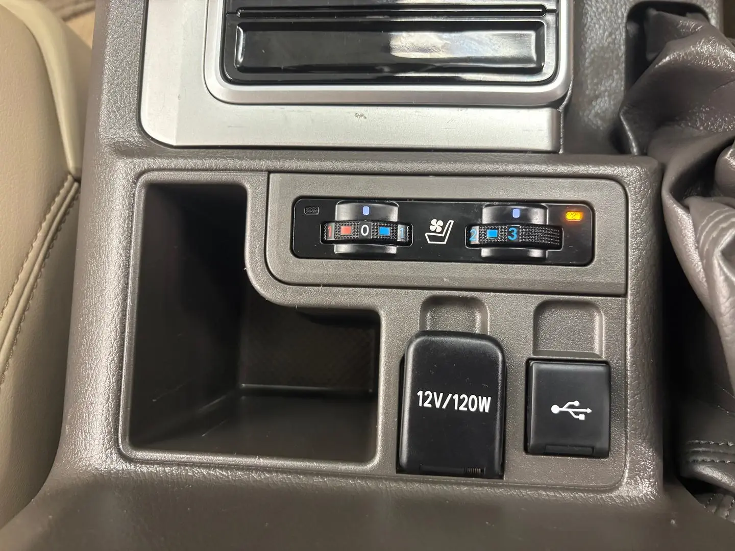 2023 Toyota Landcruiser Prado Gallery Image 35