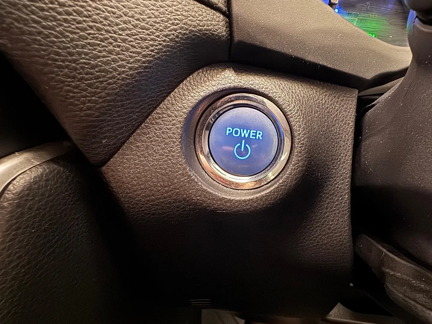 2020 Toyota RAV4 Gallery Image 21