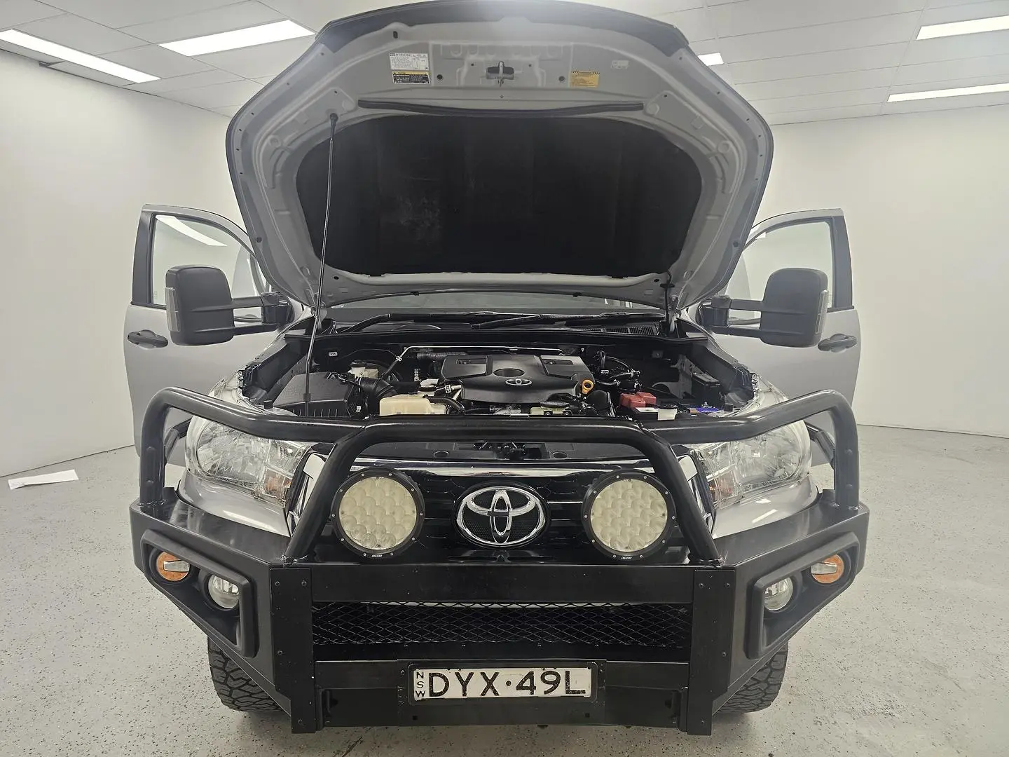 2018 Toyota Hilux Gallery Image 27