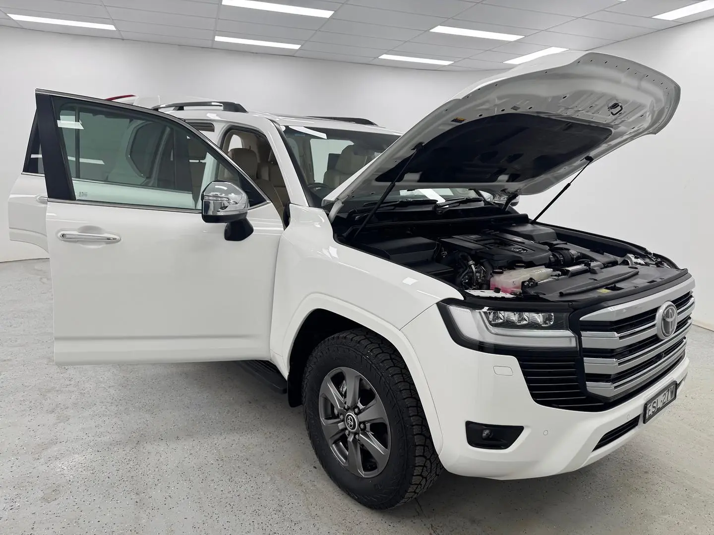 2022 Toyota Landcruiser Gallery Image 7