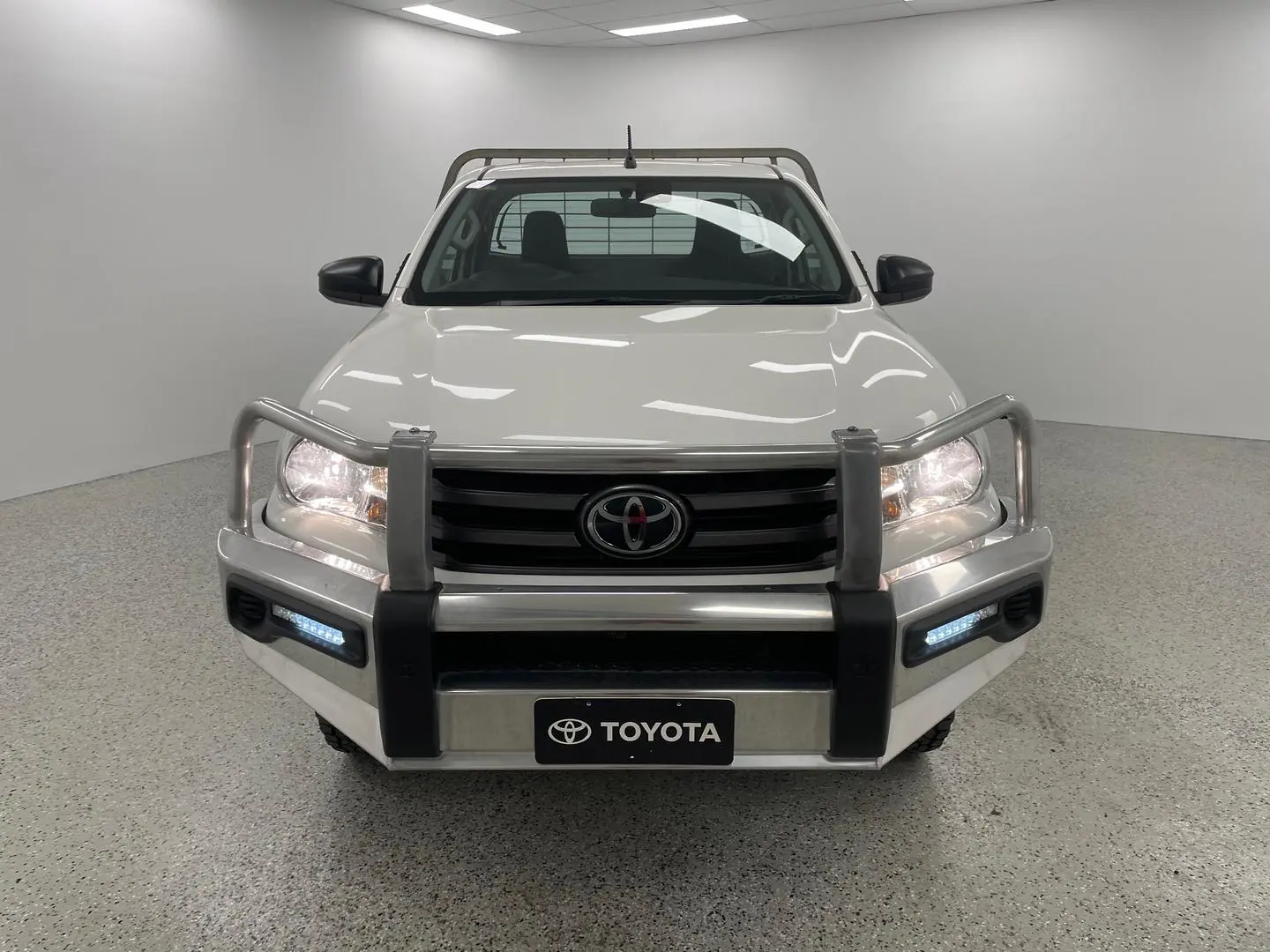 2020 Toyota Hilux Gallery Image 28
