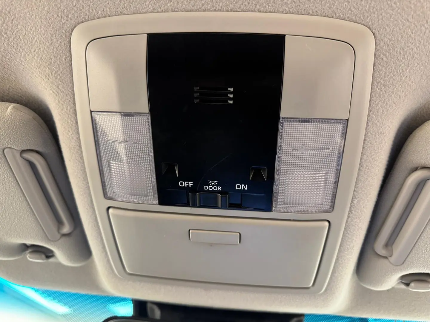 2023 Toyota Landcruiser Prado Gallery Image 25