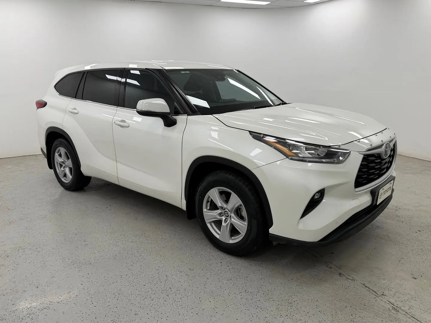 2021 Toyota Kluger Gallery Image 3